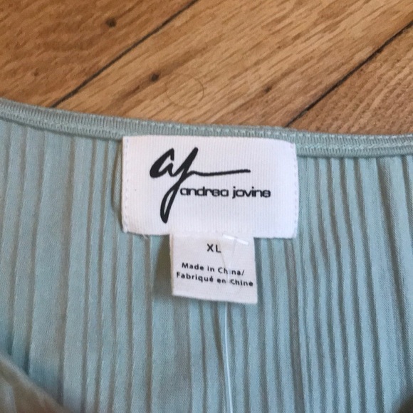 ANDREA JOVINE  light green pleated  top size xl - Picture 4 of 5